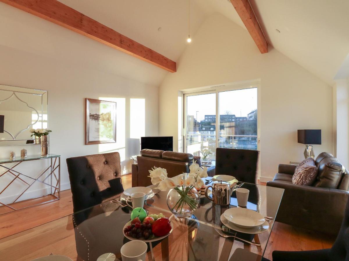 Harbourside Haven Penthouse 1 Apartment Уеймут Екстериор снимка