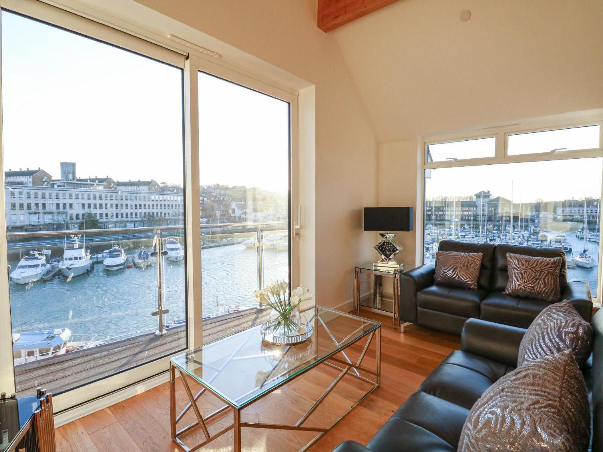 Harbourside Haven Penthouse 1 Apartment Уеймут Екстериор снимка